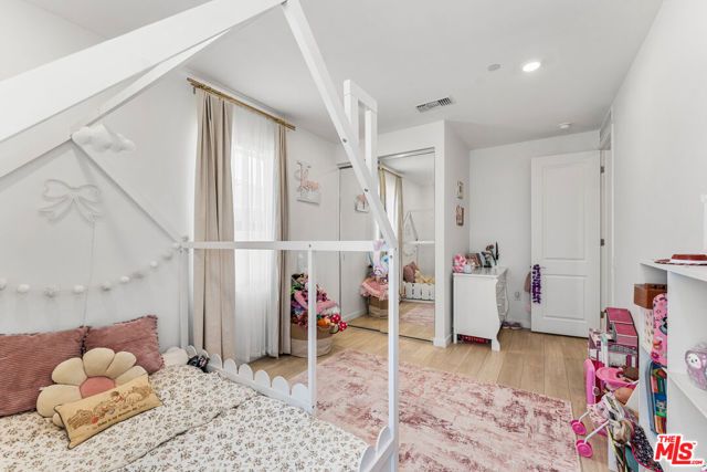42831 Coronet Drive, Lancaster, CA 93536