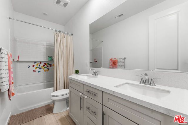 42831 Coronet Drive, Lancaster, CA 93536