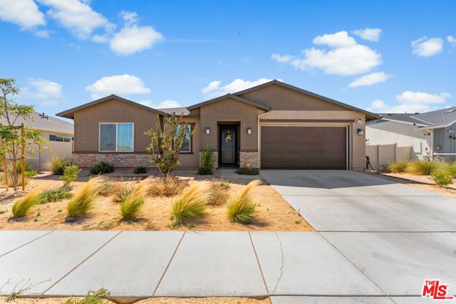 42831 Coronet Drive, Lancaster, CA 93536