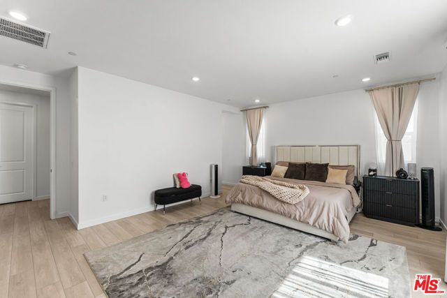 42831 Coronet Drive, Lancaster, CA 93536