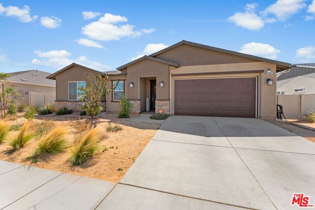 42831 Coronet Drive, Lancaster, CA 93536