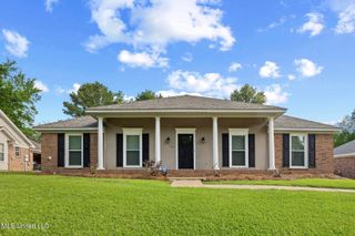 1035 N Azalea Drive, Madison, MS 39110