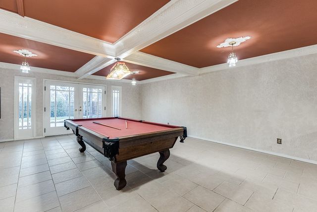 2617 Pin Oak Lane, Arlington, TX 76012