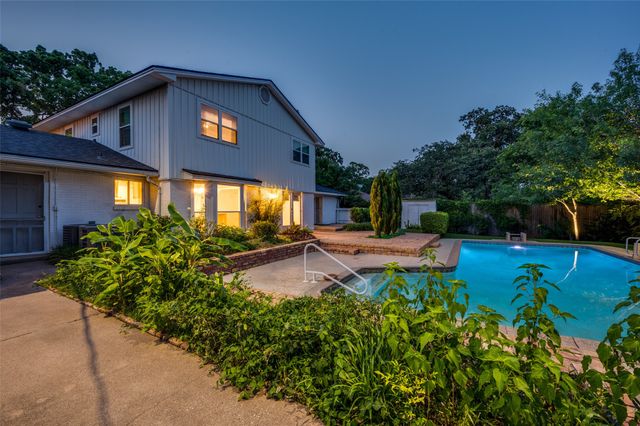2617 Pin Oak Lane, Arlington, TX 76012