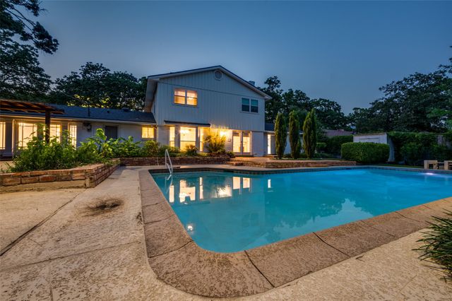 2617 Pin Oak Lane, Arlington, TX 76012