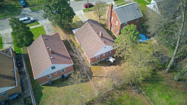 2034 Sundale Avenue, Cincinnati, OH 45239