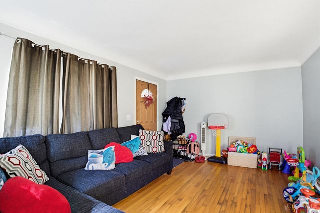 2034 Sundale Avenue, Cincinnati, OH 45239