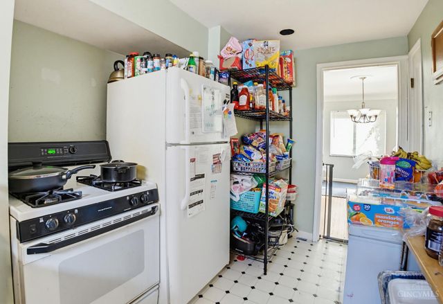 2034 Sundale Avenue, Cincinnati, OH 45239