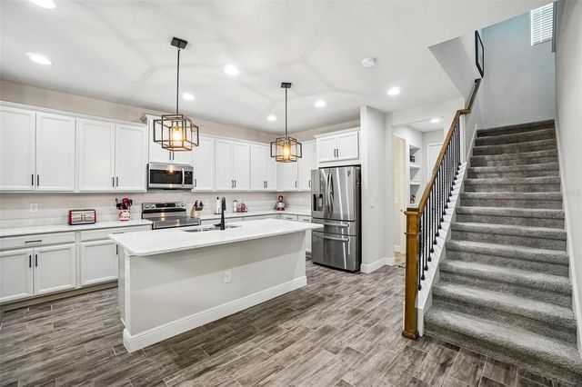 1005 NIGHT SONG STREET, Valrico, FL 33594