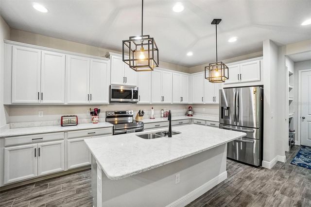 1005 NIGHT SONG STREET, Valrico, FL 33594