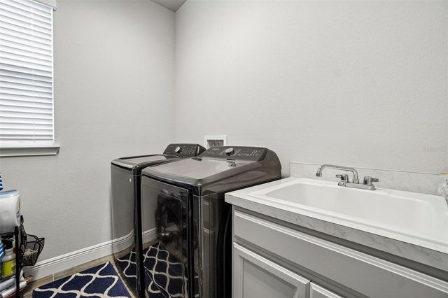 1005 NIGHT SONG STREET, Valrico, FL 33594