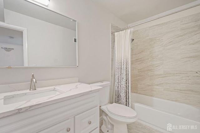 53 Foxtail Lane, South Brunswick, NJ 08852