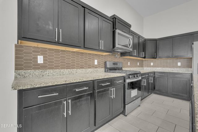13131 CLEETHORPES Street, El Paso, TX 79928