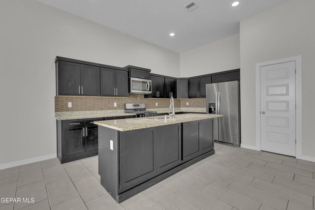 13131 CLEETHORPES Street, El Paso, TX 79928