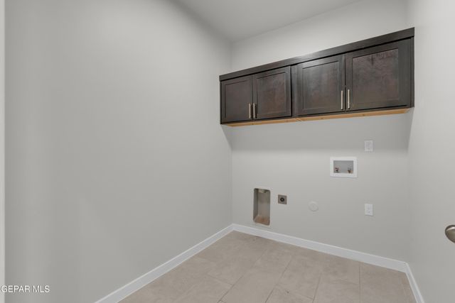 13131 CLEETHORPES Street, El Paso, TX 79928