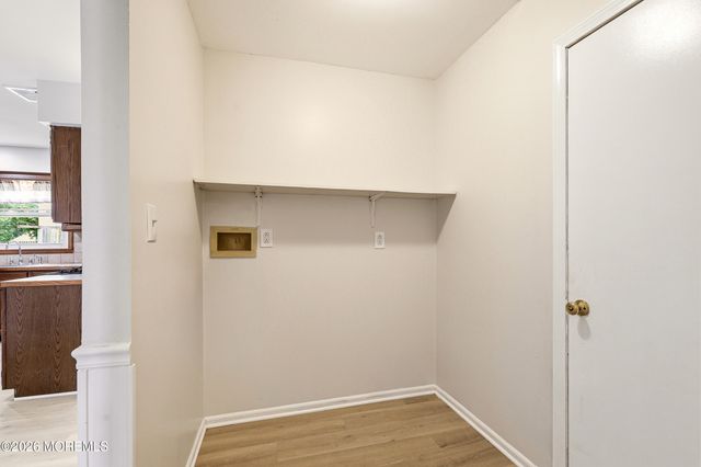829 Mizzen Avenue, Beachwood, NJ 08722