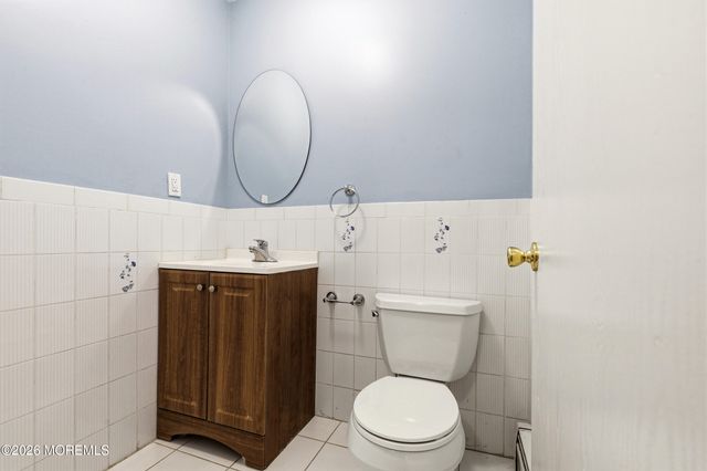 829 Mizzen Avenue, Beachwood, NJ 08722