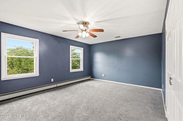 829 Mizzen Avenue, Beachwood, NJ 08722
