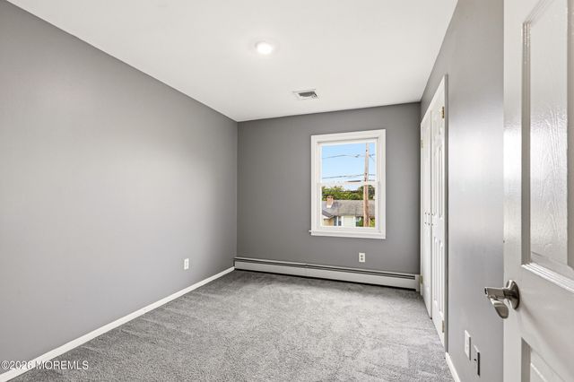 829 Mizzen Avenue, Beachwood, NJ 08722