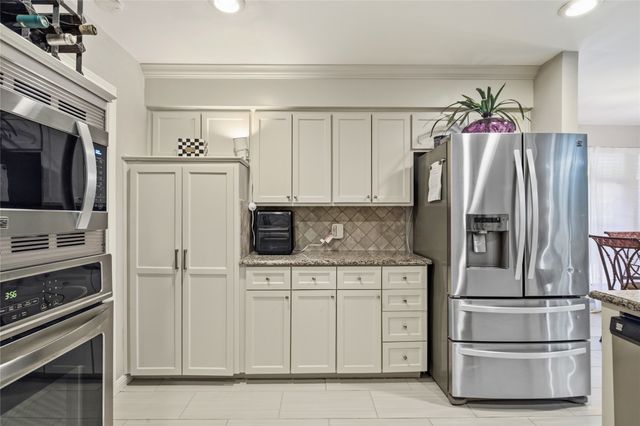 3201 Bridlegate Drive, Arlington, TX 76016