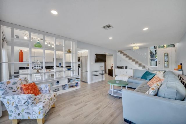 897 JONATHAN WAY 897, Altamonte Springs, FL 32701
