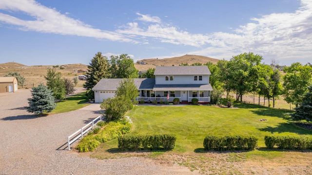 14 Beacon Dr, Cody, WY 82414 property photo