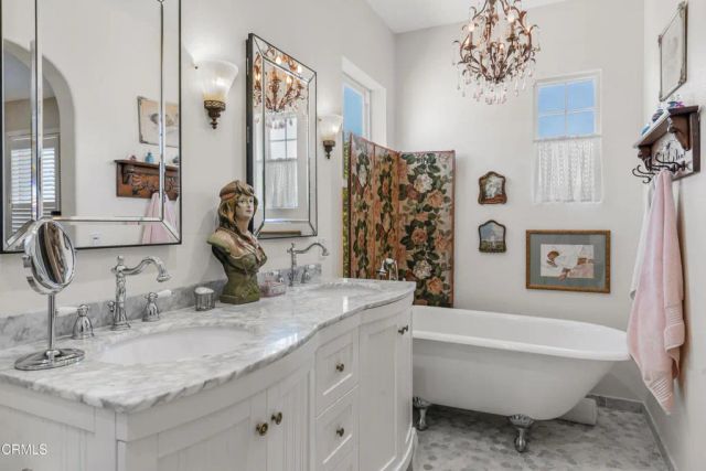 342 Java Place, Oxnard, CA 93036