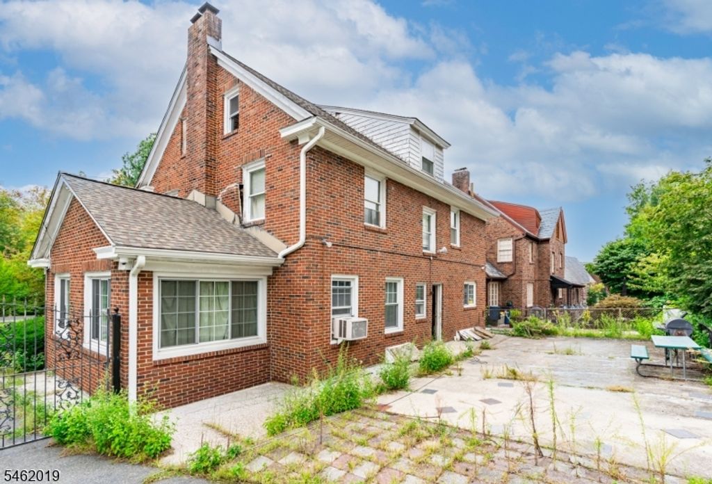 523 Lake St, Newark City, NJ 07104 — photo 4