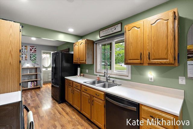 1249 Chalmers Drive, Battle Creek, MI 49015