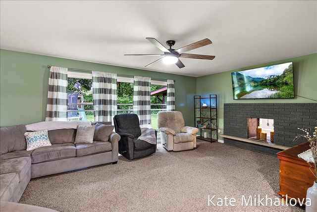 1249 Chalmers Drive, Battle Creek, MI 49015