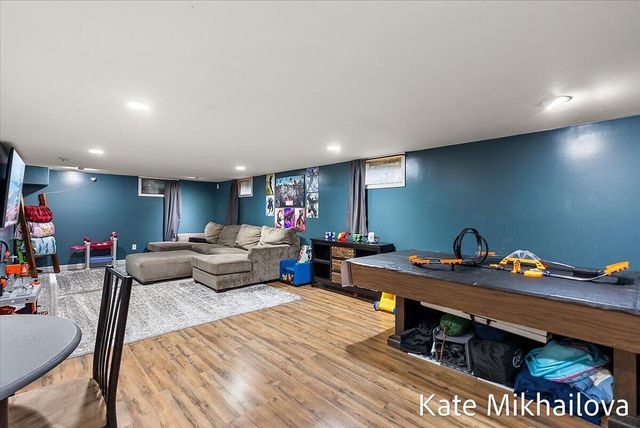 1249 Chalmers Drive, Battle Creek, MI 49015