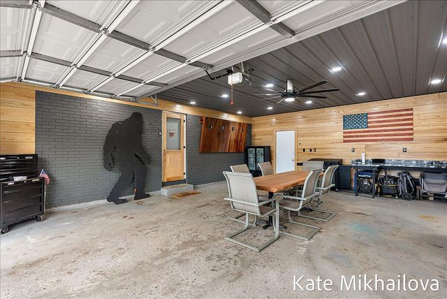 1249 Chalmers Drive, Battle Creek, MI 49015