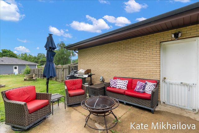 1249 Chalmers Drive, Battle Creek, MI 49015