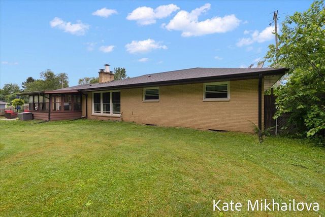 1249 Chalmers Drive, Battle Creek, MI 49015