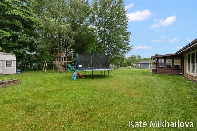 1249 Chalmers Drive, Battle Creek, MI 49015