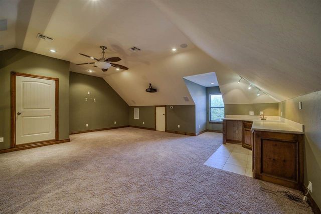 1415 NE Independence Ave, Lawton, OK 73507