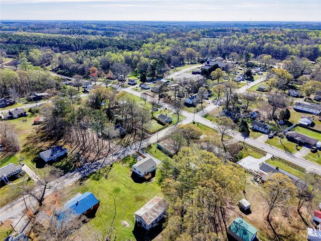 113 Guthrie Avenue, Belton, SC 29627