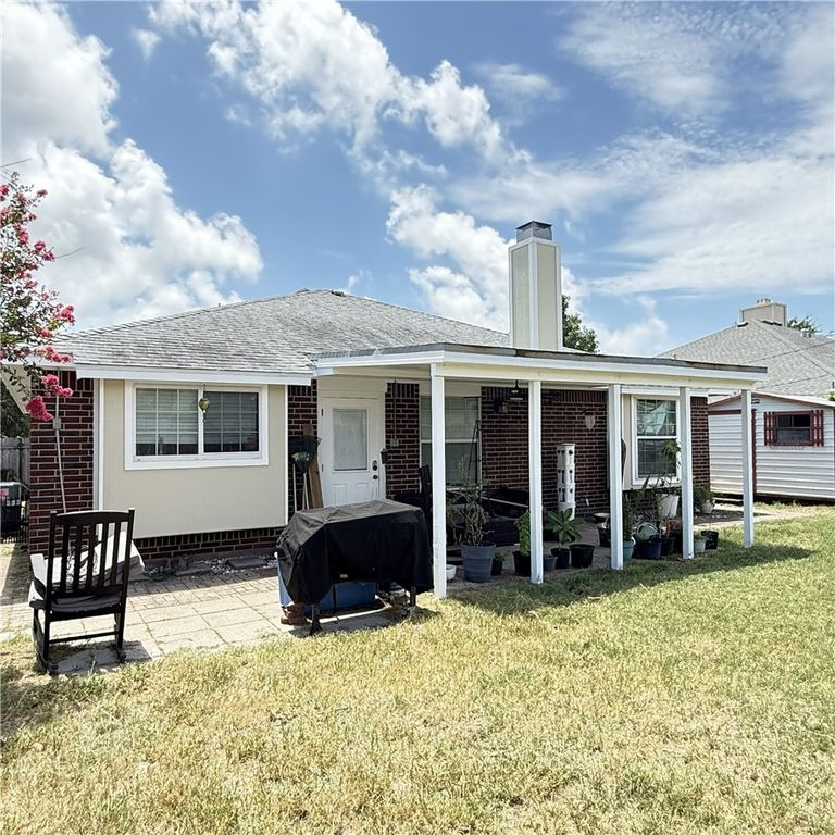 2245 Ivy Dr, Corpus Christi, TX 78418 — photo 4