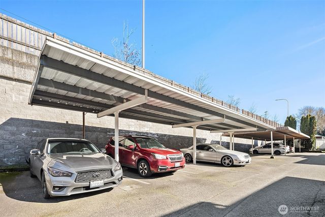 28426 S 16th Ave, Federal Way, WA 98003