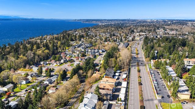 28426 S 16th Ave, Federal Way, WA 98003