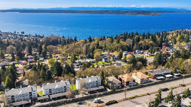 28426 S 16th Ave, Federal Way, WA 98003