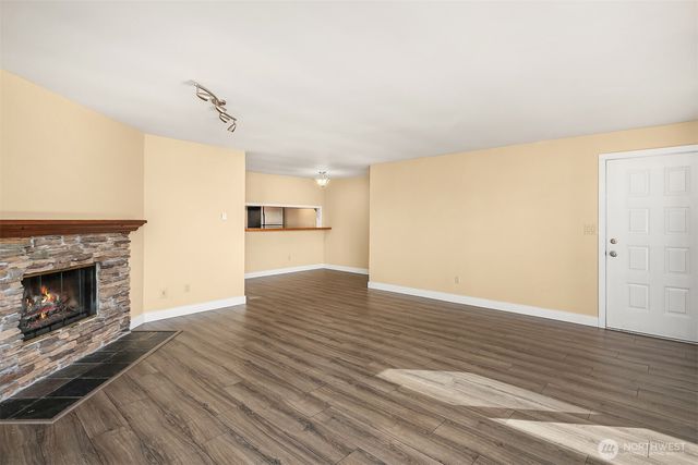 28426 S 16th Ave, Federal Way, WA 98003