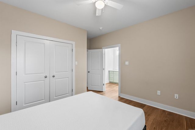 514 Center Street, Conway, AR 72034