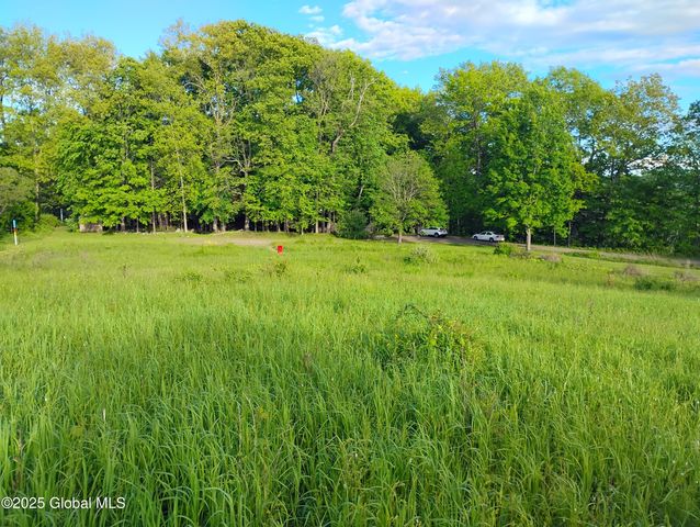 9 Sawmill Hill Road, Stillwater, NY 12118