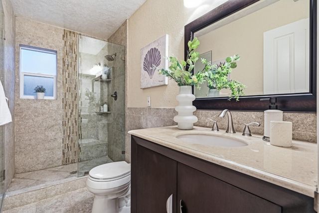 3202 E Laurel Creek Road, Belmont, CA 94002