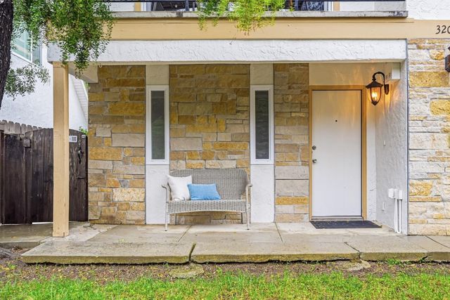 3202 E Laurel Creek Road, Belmont, CA 94002