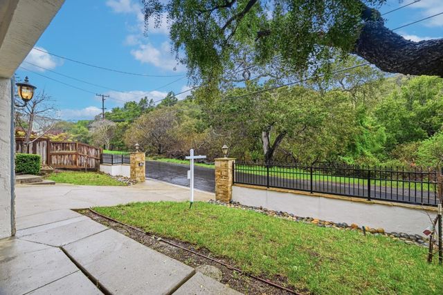 3202 E Laurel Creek Road, Belmont, CA 94002