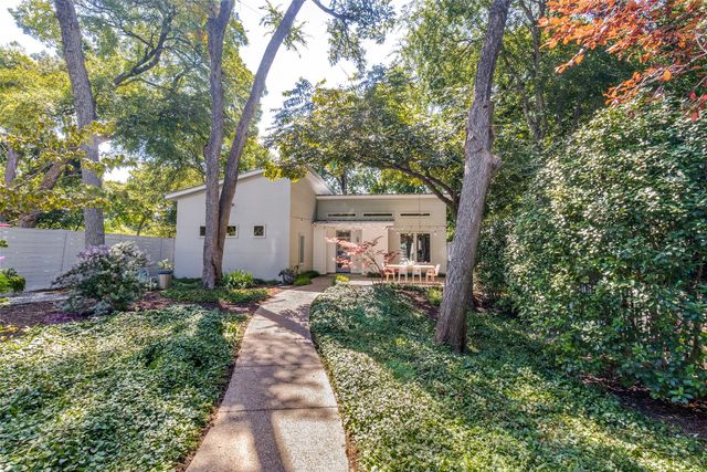 8820 Eustis Avenue, Dallas, TX 75218