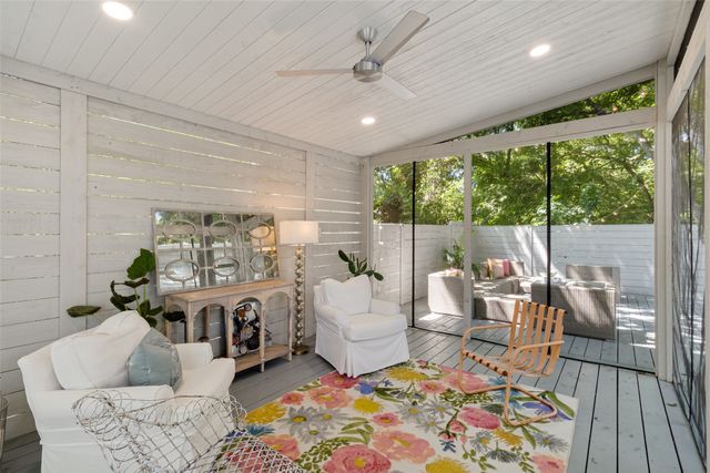 8820 Eustis Avenue, Dallas, TX 75218