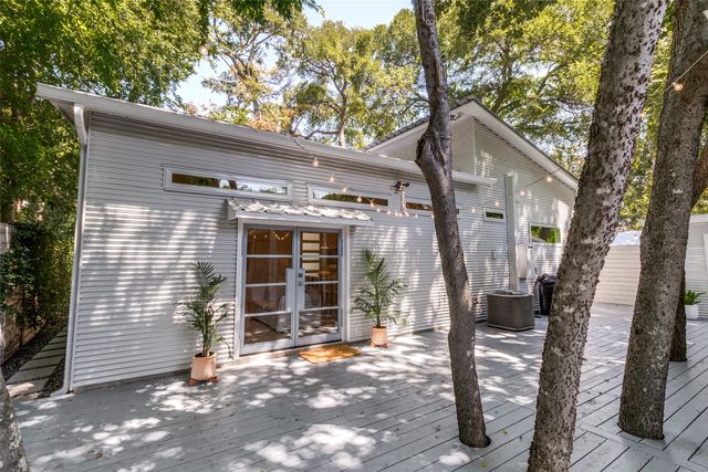 8820 Eustis Avenue, Dallas, TX 75218